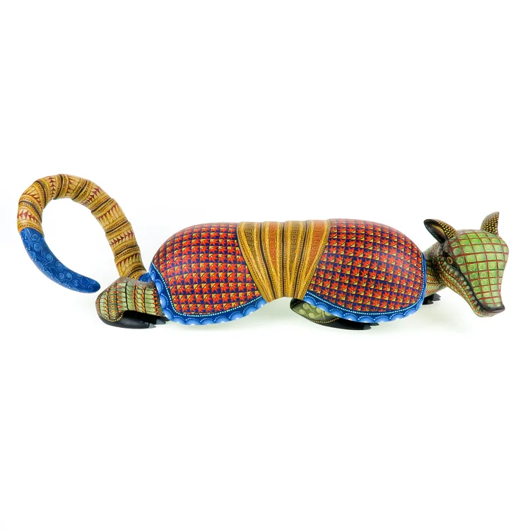 Armadillo - Oaxacan Alebrije Wood Carving Sculpture - Nestor Melchor