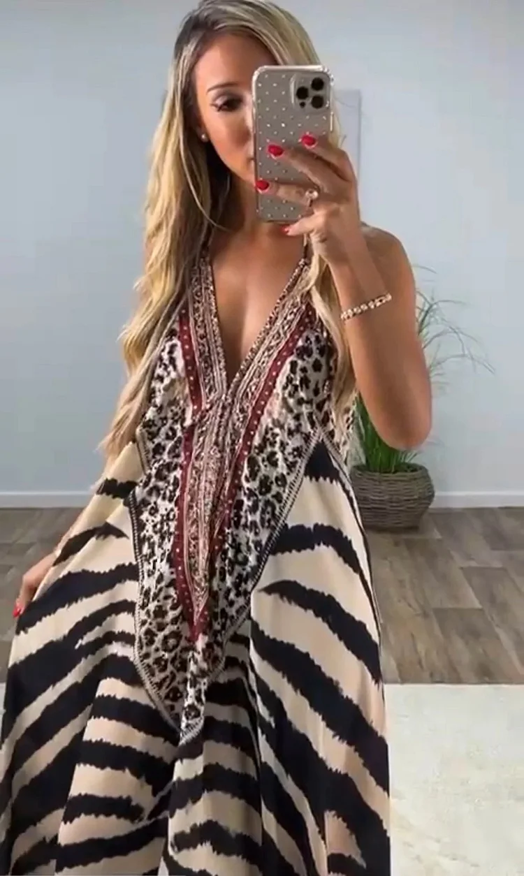 Unleash Your Wild Side with Our Exquisite Maxi Dress! 🎀 