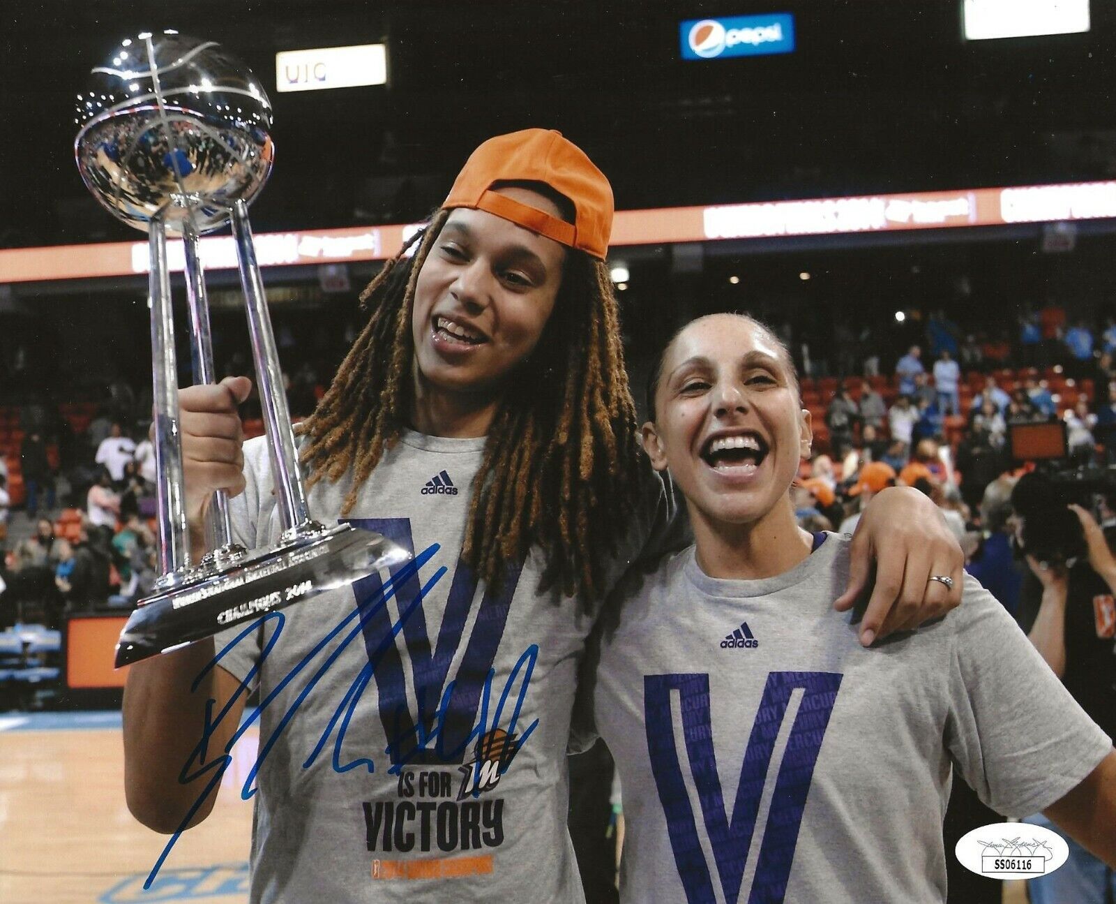 Brittney Griner signed Phoenix Mercury 8x10 Photo Poster painting autographed JSA