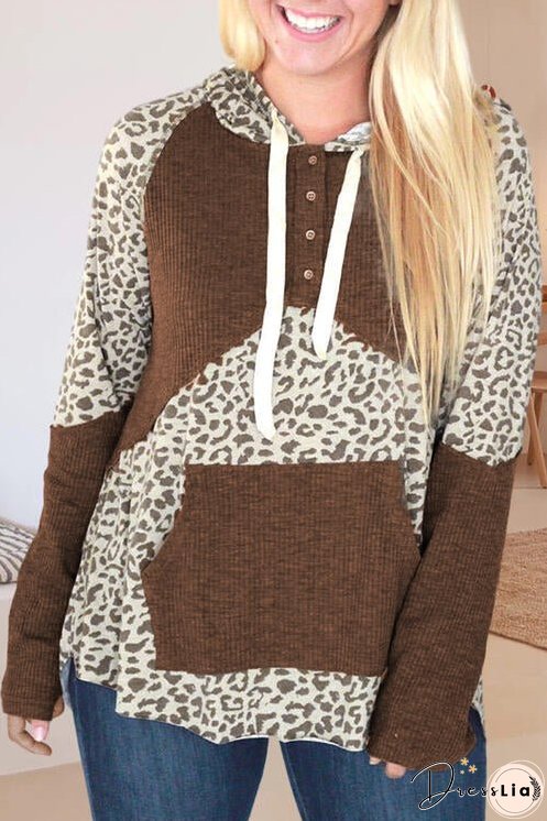 Fashionable and Minimalist Hoodie