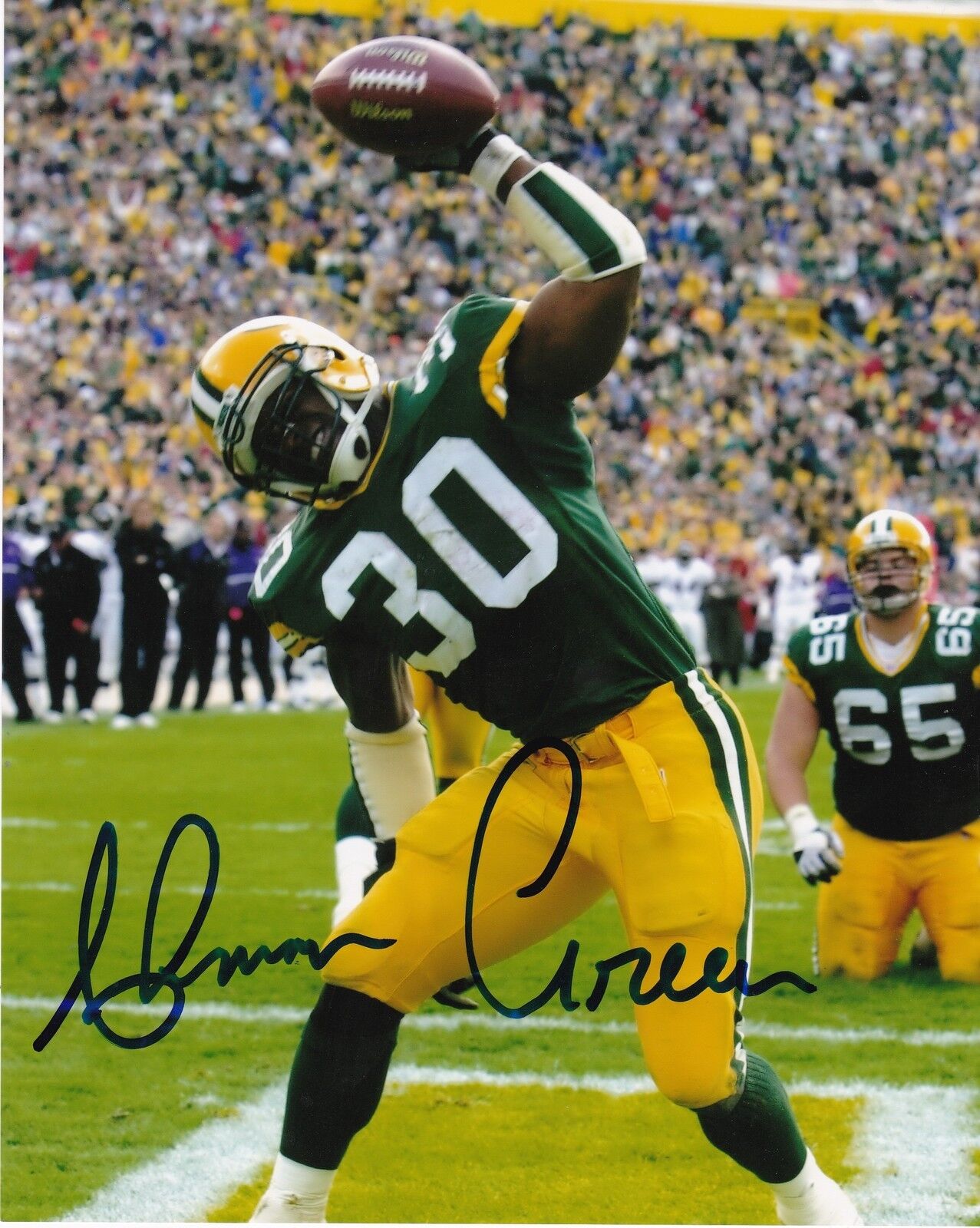 AHMAN GREEN GREEN BAY PACKERS ACTION SIGNED 8x10