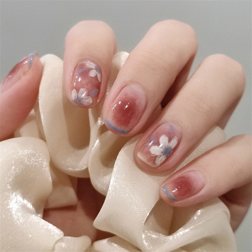 Qinice 24Pcs/Set Milkshake Diamond Lattice Wearing False Nails Tips Fall Winter Adhesive Fake Nails Removable French Press on Nail Art