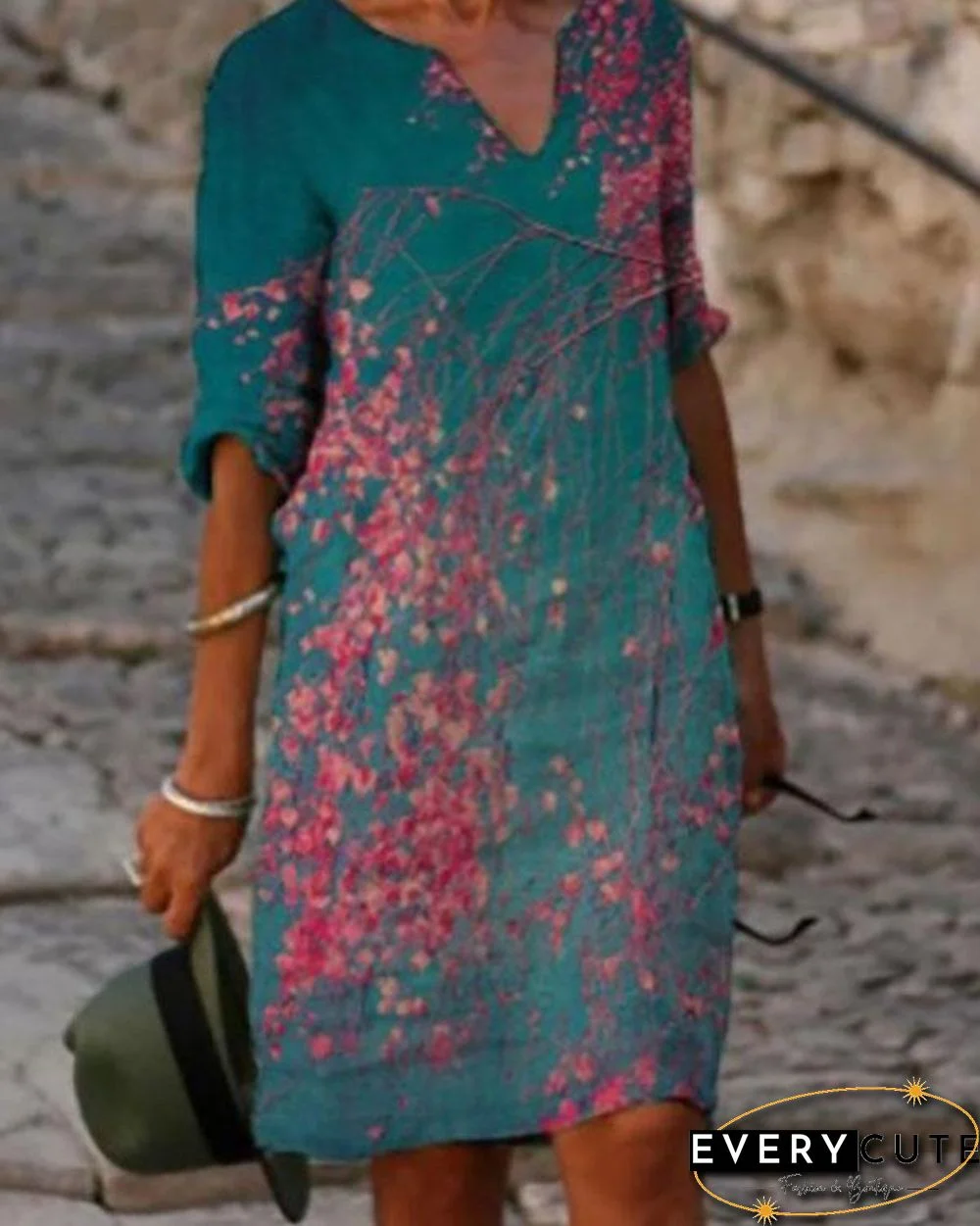 Ladies V-neck Printed Casual Shift Dress