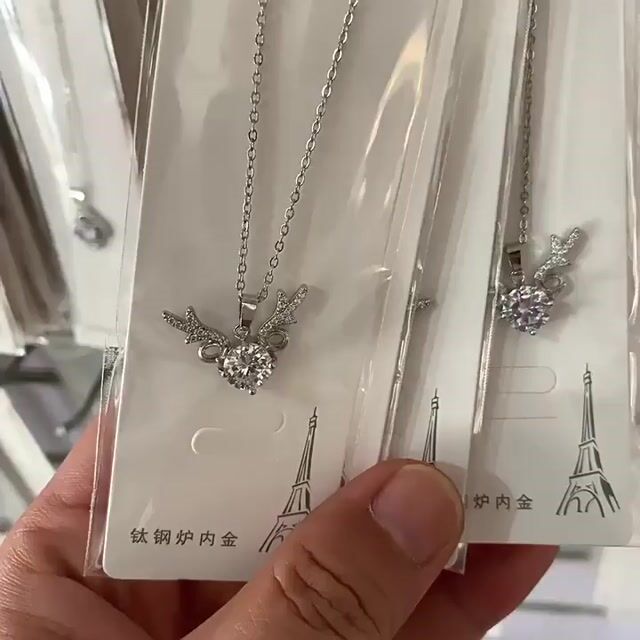 Antler Zirconia Necklace