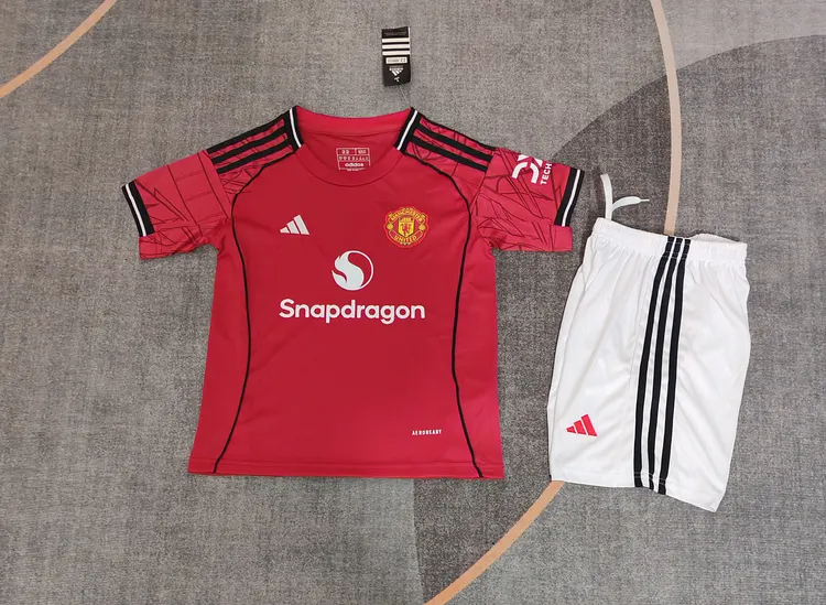 2025-26 Manchester United Home Shirt - Kids Size