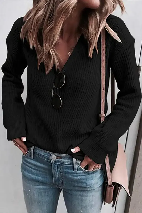 MAXCT solid rib-knit V-neck sweater for a women’s capsule wardrobe
