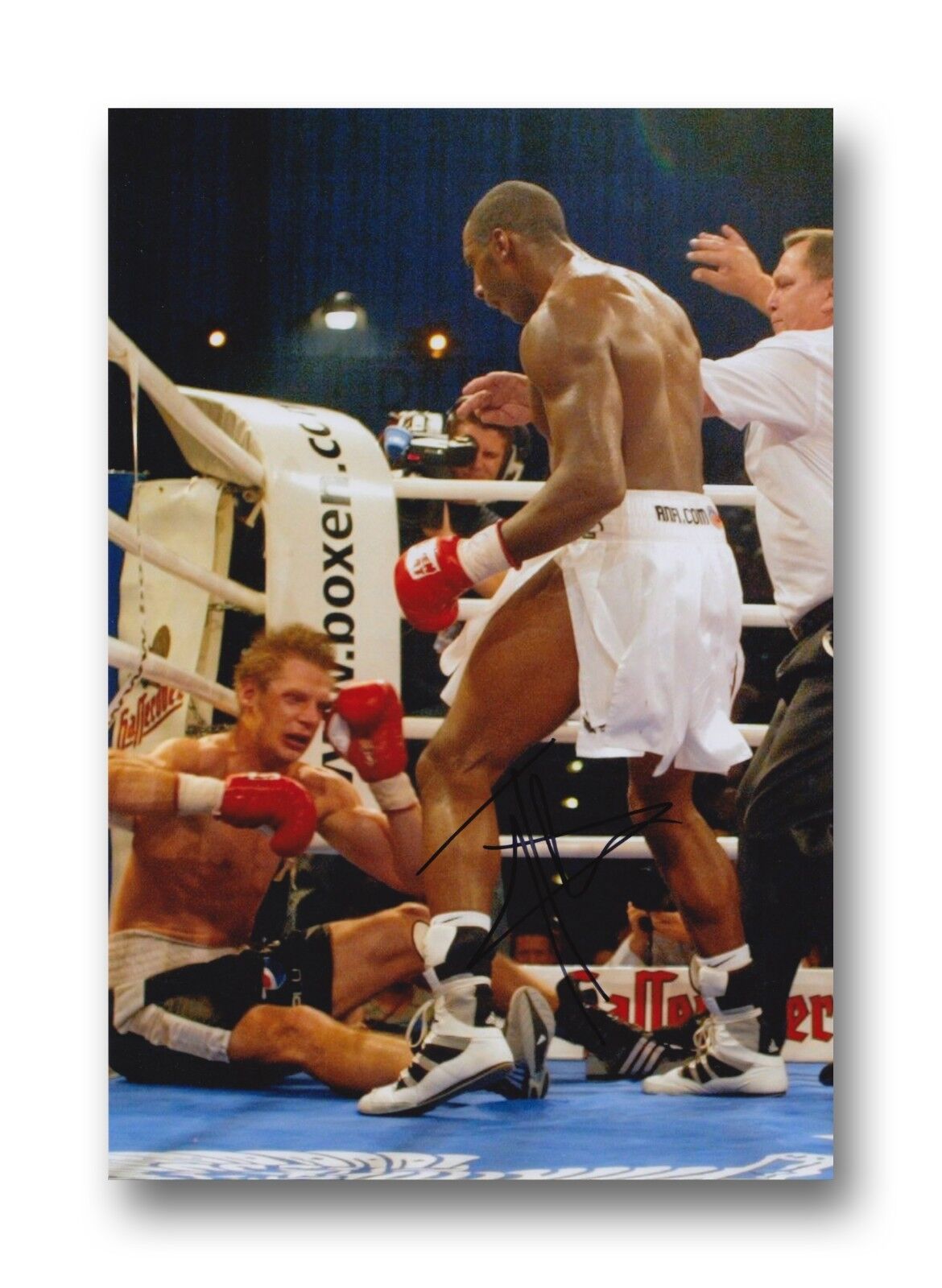 JOHNNY NELSON HAND SIGNED 12X8 Photo Poster painting BOXING AUTOGRAPH - THE ENTERTAINER 3.