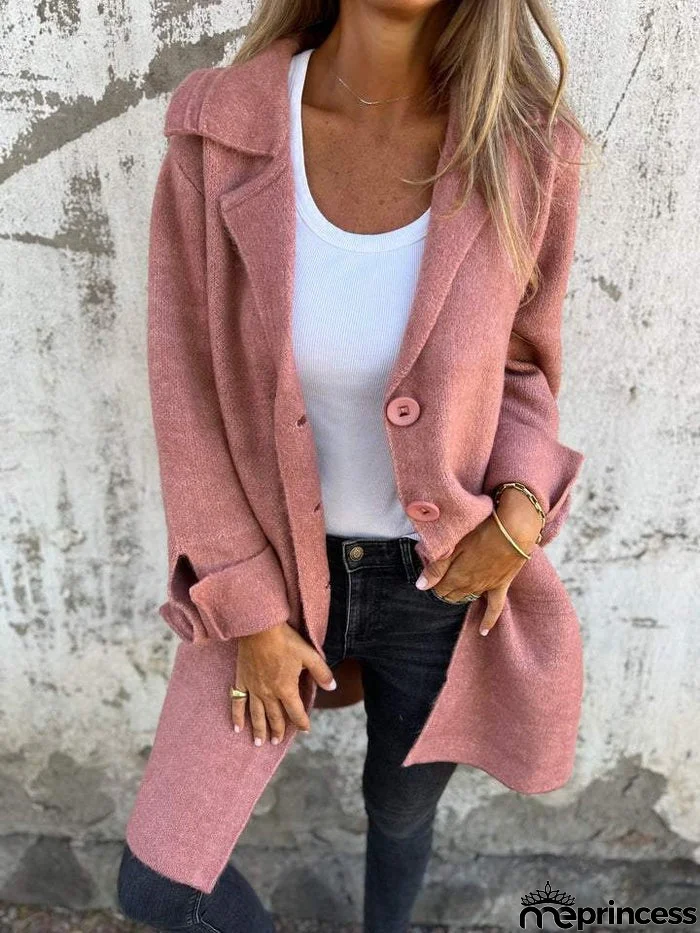 Fashionable and Minimalist Coat