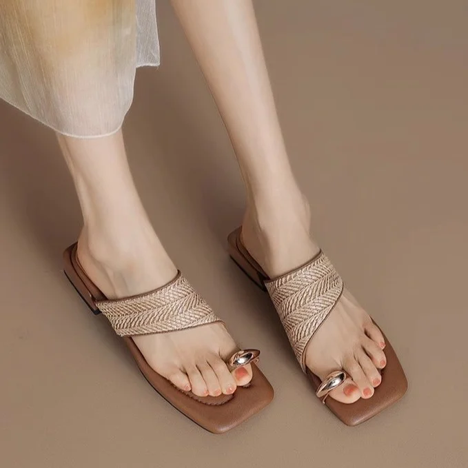 Yyvonne Retro Vacation Woven Style Clip Cool Slippers Women Wearing Summer Niche Design And Low-Heeling Slippers