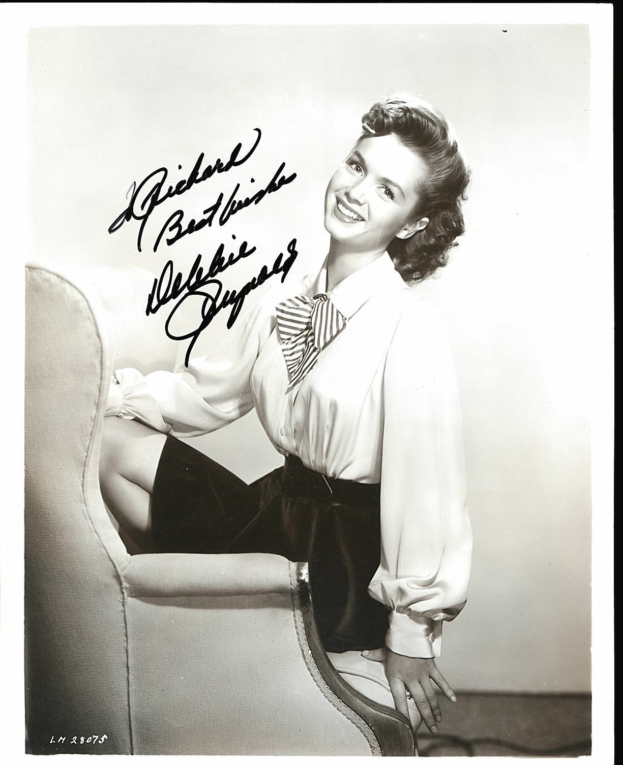 DEBBIE REYNOLDS, DECEASED CARRIE FISHER'S MOM SIGNED 8X10 WITH COA