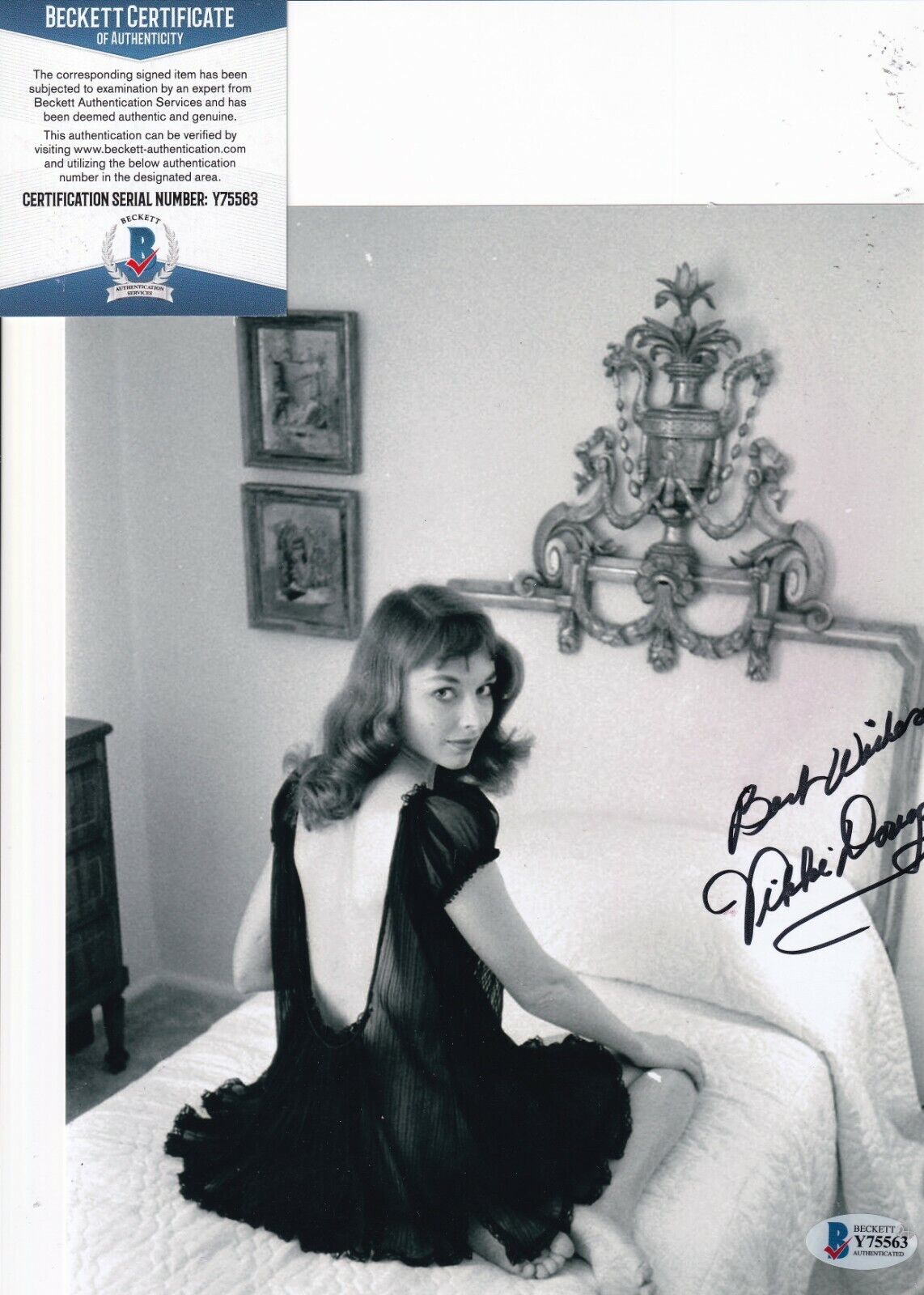 VIKKI DOUGAN signed (THE TUNNEL OF LOVE) Movie 8X10 Photo Poster painting BECKETT BAS Y75563