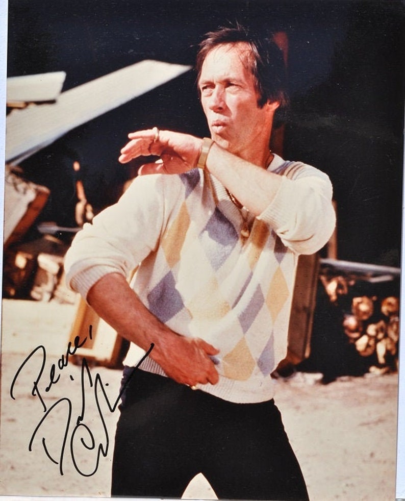 DAVID CARRADINE SIGNED Photo Poster painting Kung Fu wcoa