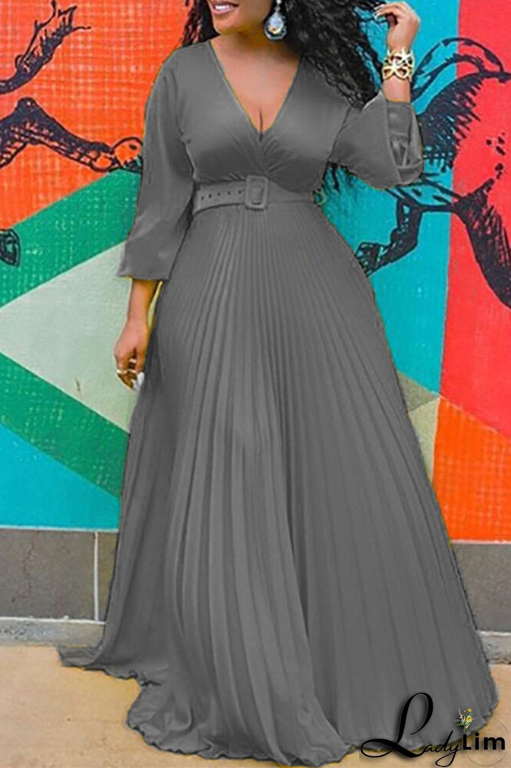 Light Yellow Fashion Casual Solid With Belt V Neck Pleated Dresses