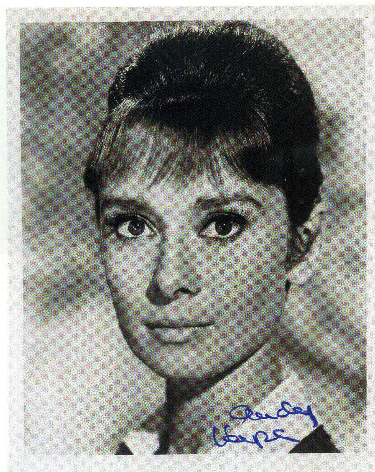 AUDREY HEPBURN Signed Photo Poster paintinggraph - Beautiful Film Actress - preprint