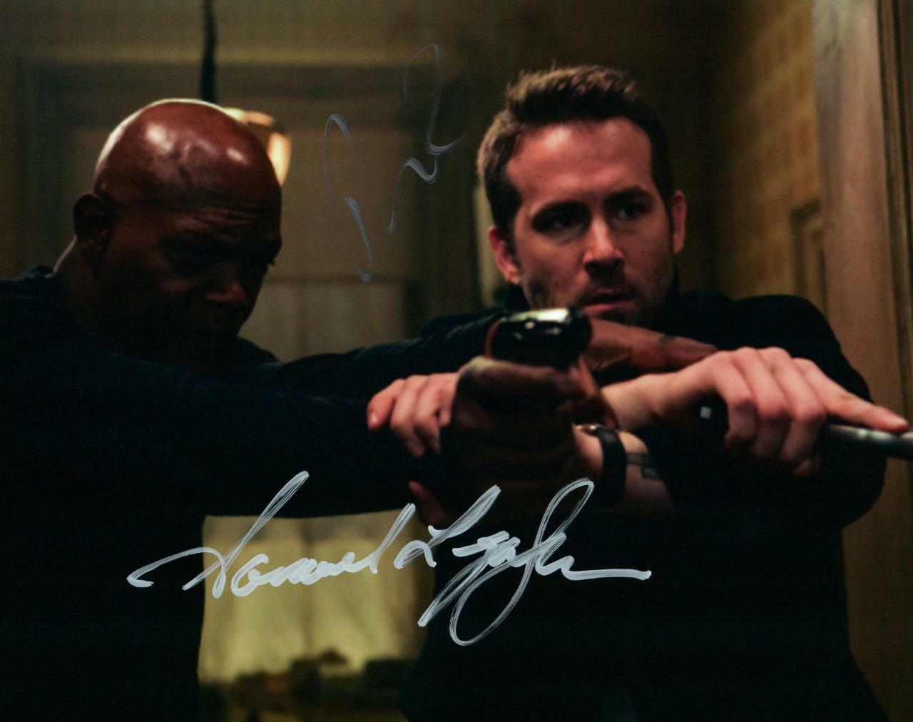 Ryan Reynolds Samuel L Jackson signed 8x10 Photo Poster painting Pic autographed Picture and COA