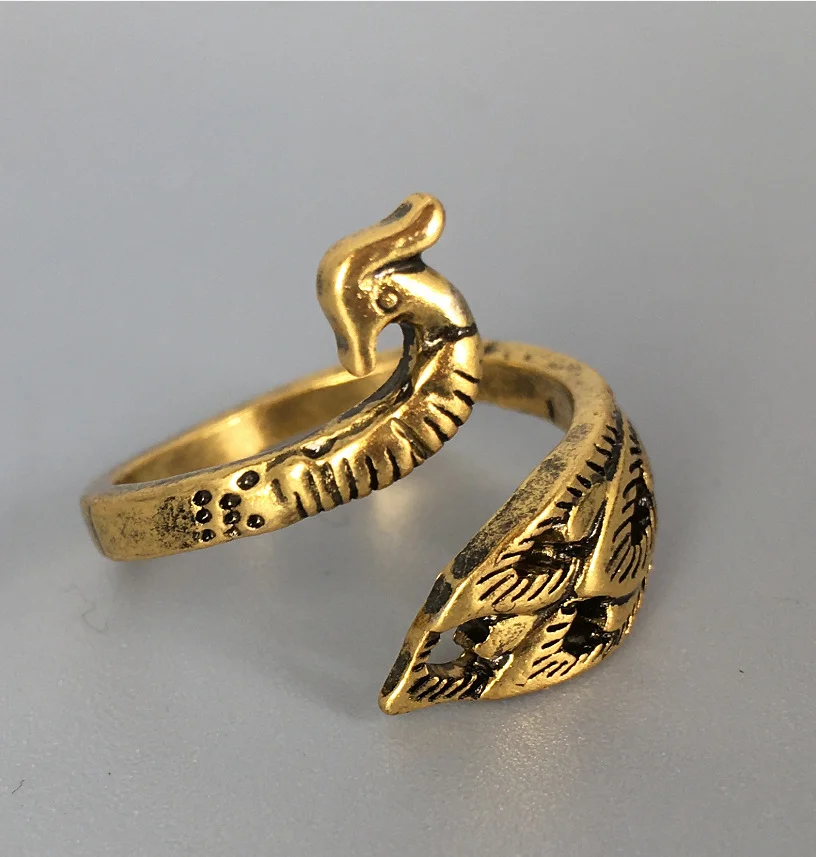 Adjustable Knitting Crochet Yarn Guide Ring Yarn Tension Ring