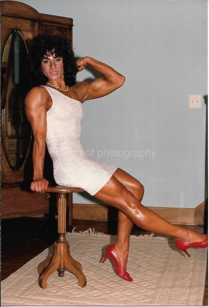 80's 90's FOUND Photo Poster painting Color MUSCLE GIRL Original EN Female Bodybuilder 112-4 O