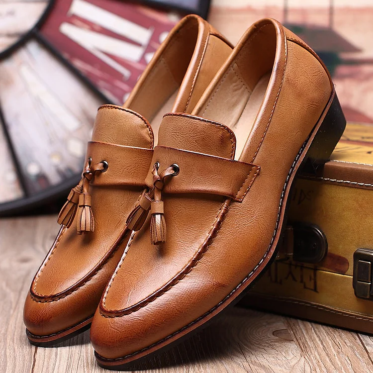 Fashion Brogue Heels Moccasin Style Dress Shoes Comfortable Retro Business Tassel Loafers