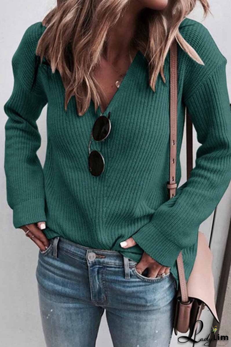 Fashionable and Minimalist winter Pullover