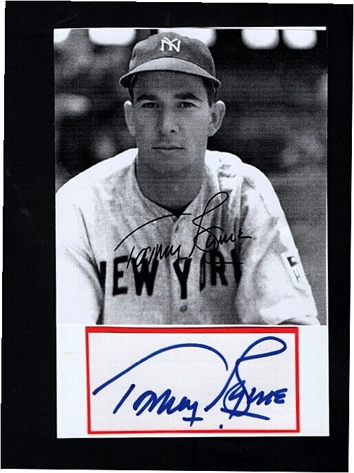 1943 TOMMY BYRNE-NY YANKEES AUTOGRAPHED CUT WITH ROOKIE /Photo Poster painting-(d.2007)