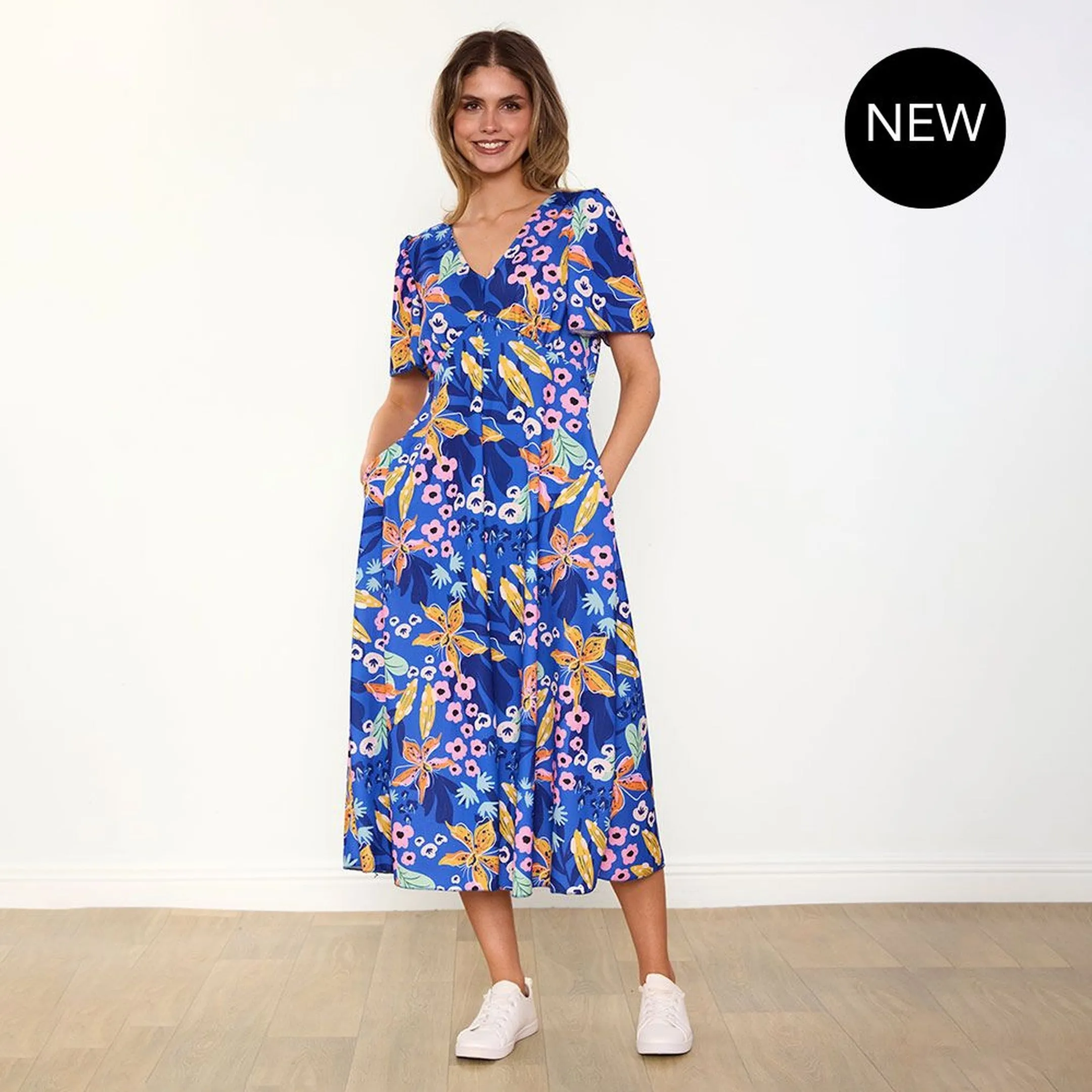 Women's Navy Floral Dress &ndash; Whitney Flattering Occasion Style