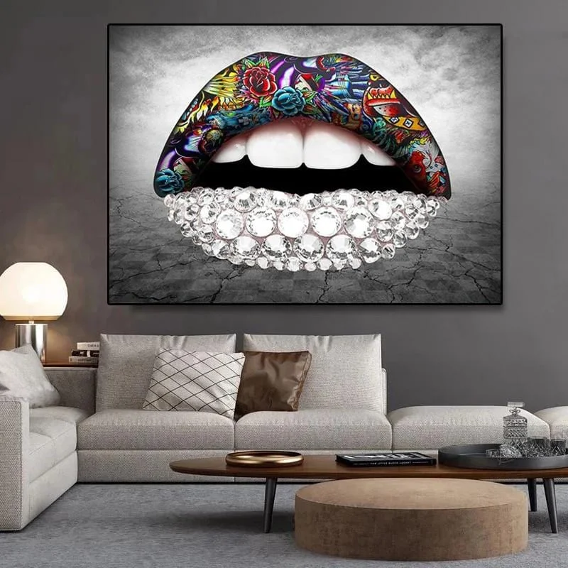 DIAMOND LIPS