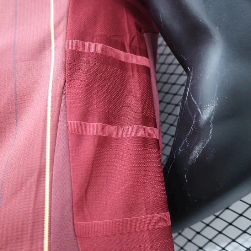 24/25 Roma Home Player Version Football Shirt Thai  Quality