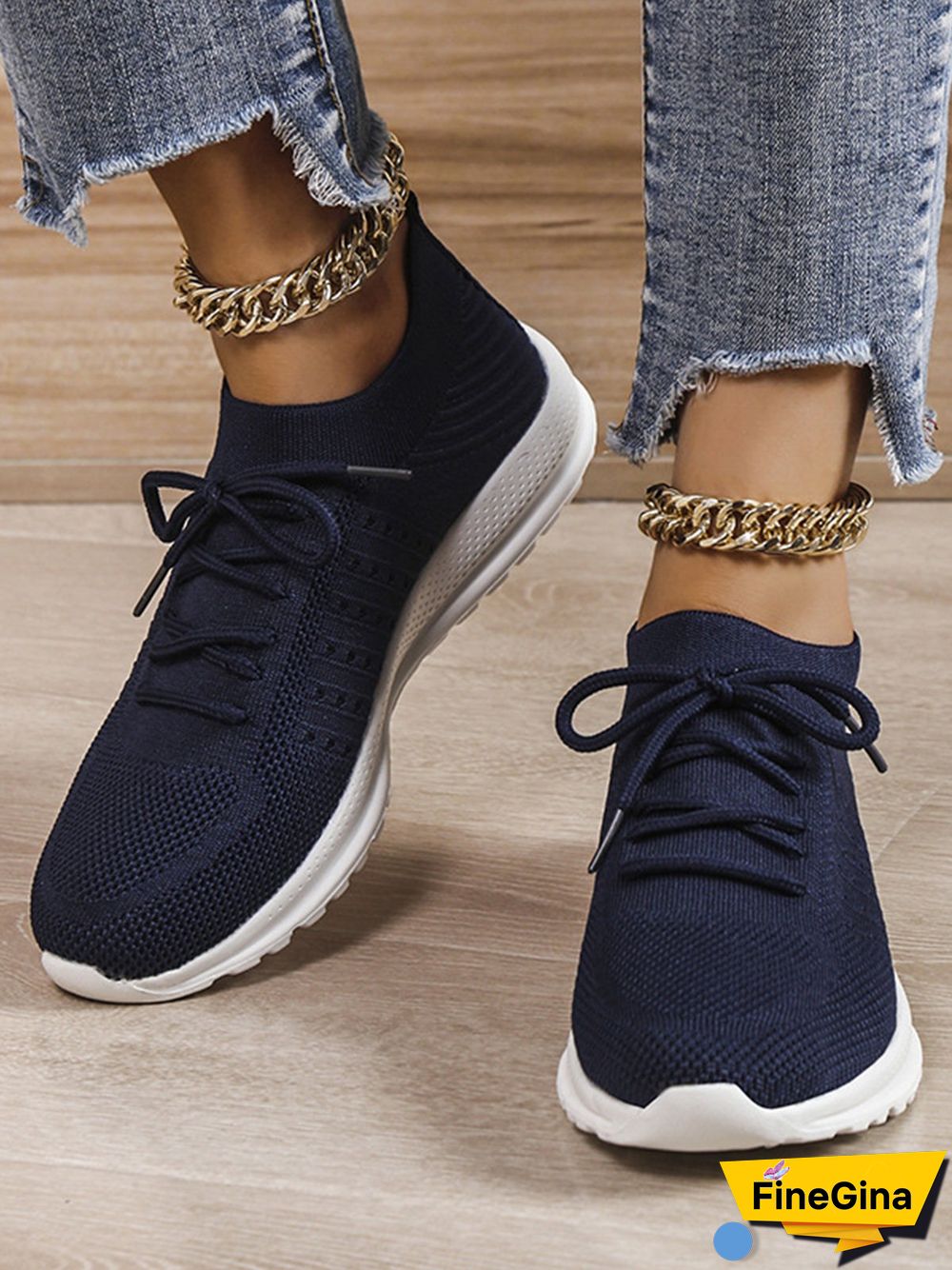 Flyknit Lightweight Soft Sole Lace-Up Sneakers