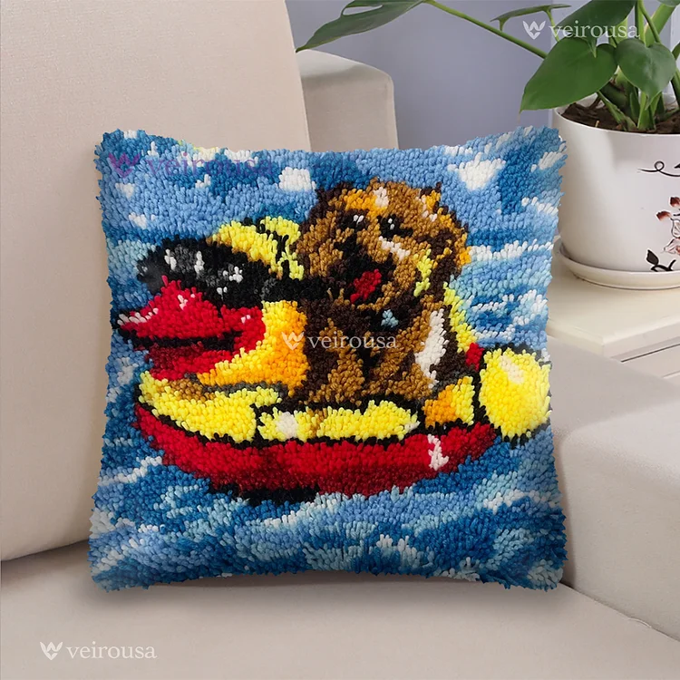 Splashing Teddy Puppy - Latch Hook Pillow Kit veirousa