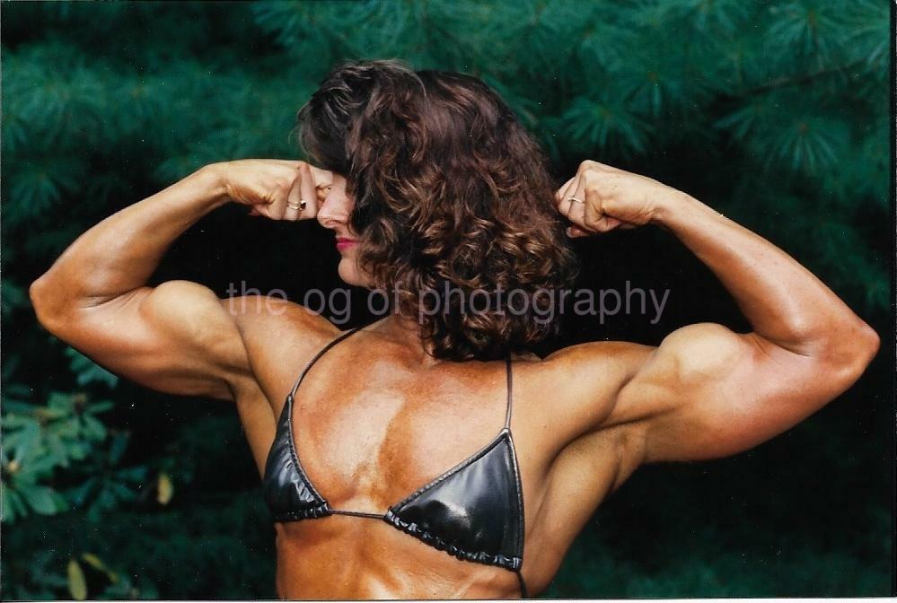 MARISSA BROWN Bodybuilder MUSCLE WOMAN 80's 90's FOUND Photo Poster painting Color EN 18 4 Y