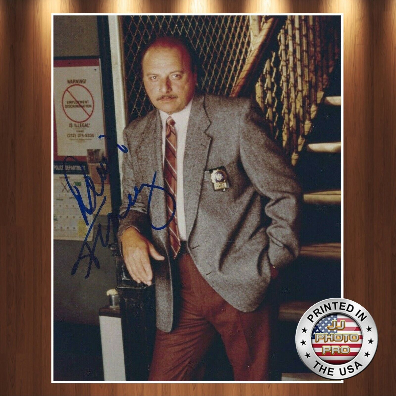 Dennis Franz Autographed Signed 8x10 Photo Poster painting (NYPD Blue) REPRINT