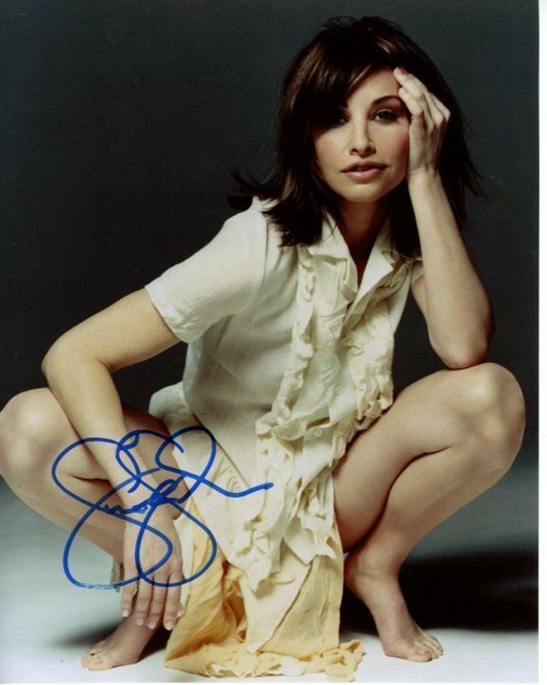 Gina gershon signed autographed Photo Poster painting