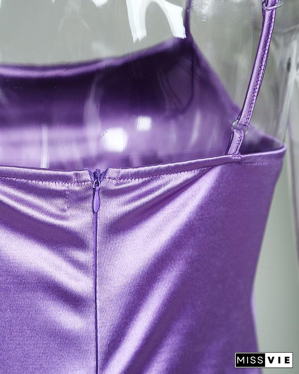 Spagheintti Strap U-neck Slimmg Satin Dress