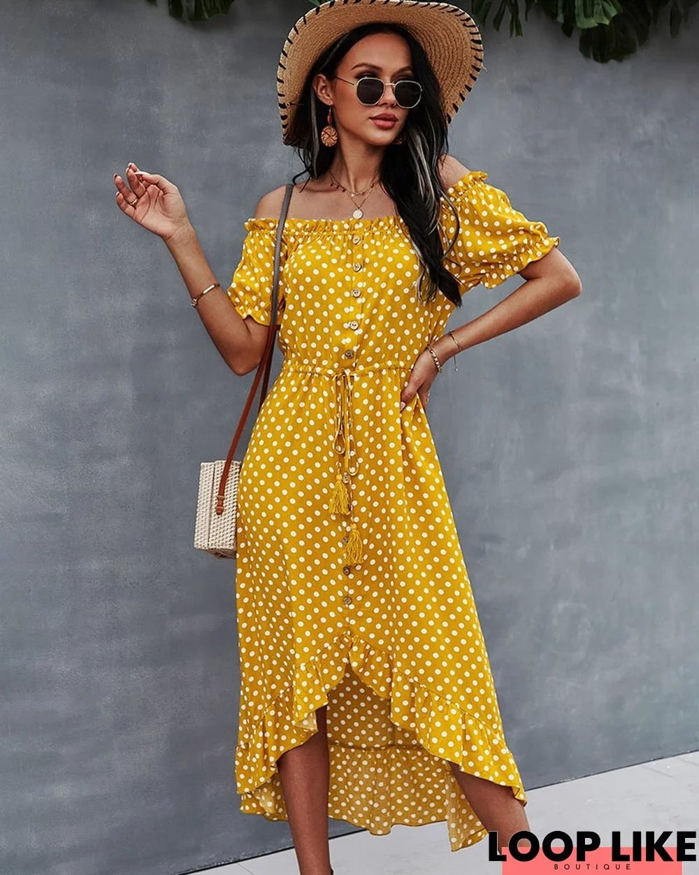 Self-Designed Women's Dress with A Big Shoulder Dress and Polka-Dot Skirt