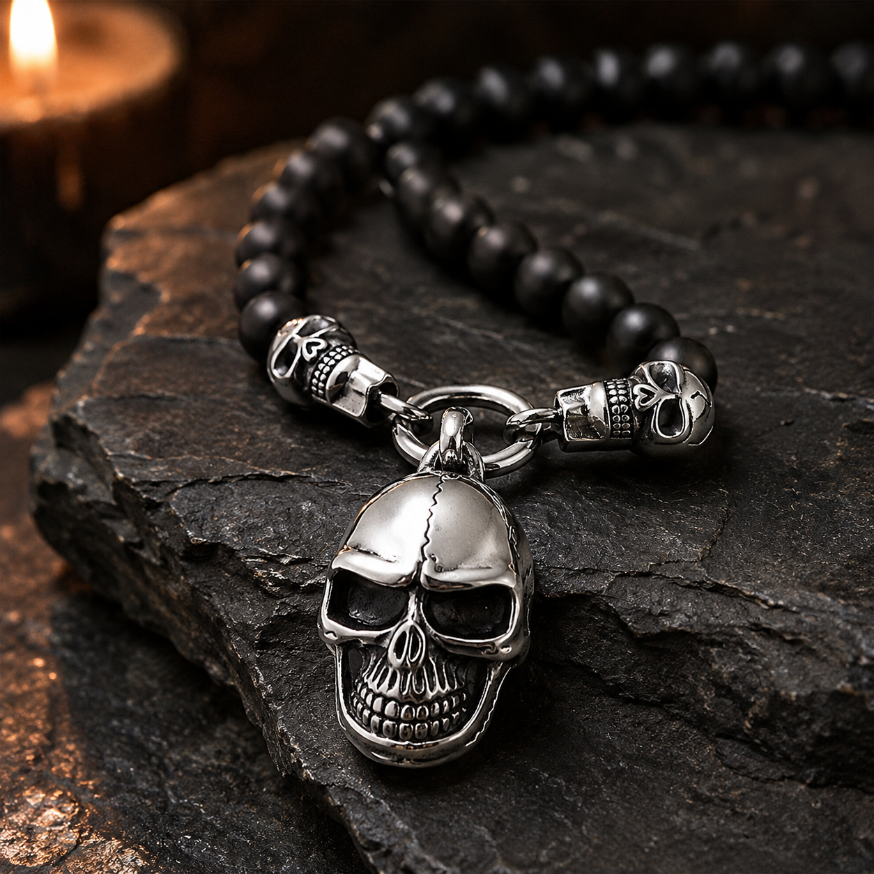 Men&rsquo;s Stainless Steel Skull Necklace with Black Beads