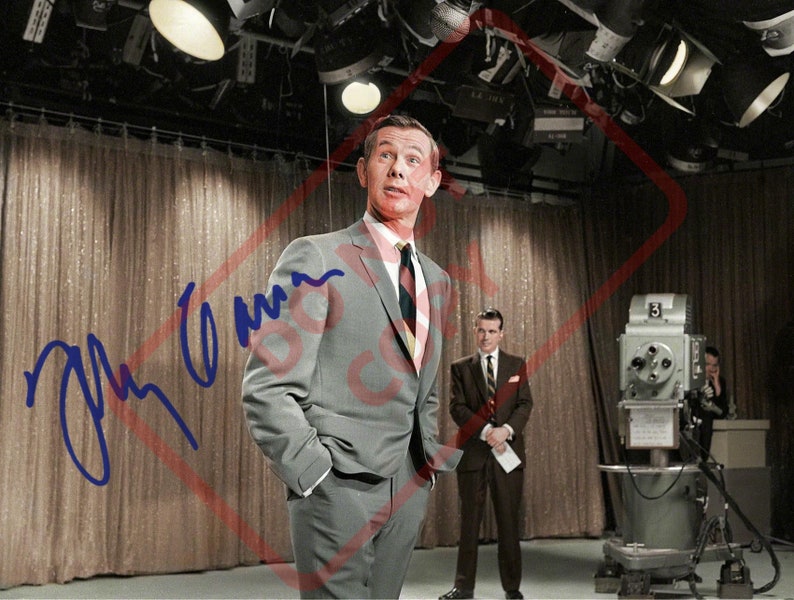 Johnny Carson 8.5x11 Autographed Signed Reprint Photo Poster painting