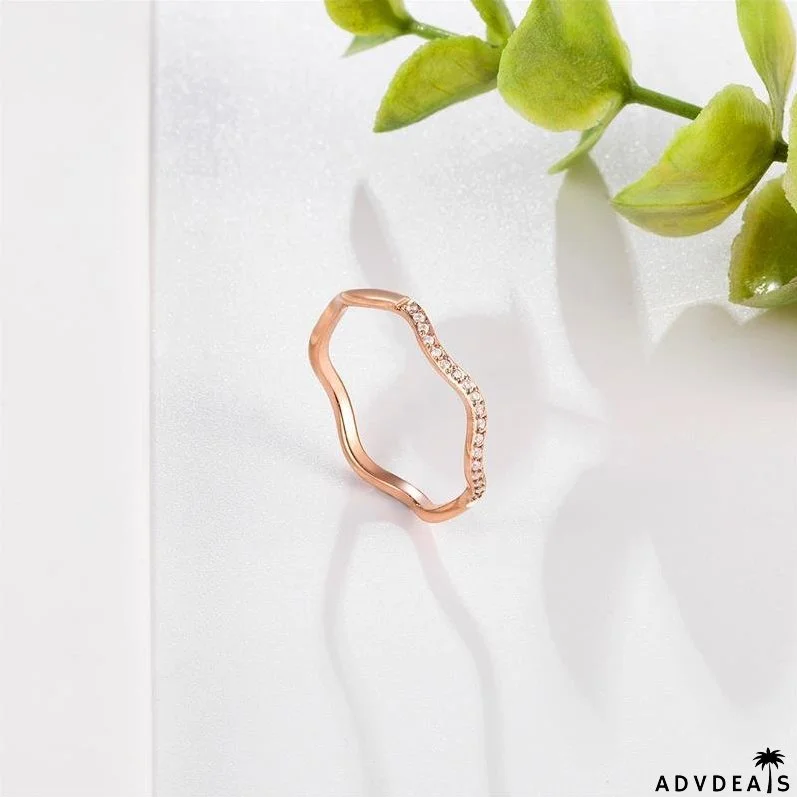 Personalized Irregular Curved Edge Rose Gold Ring