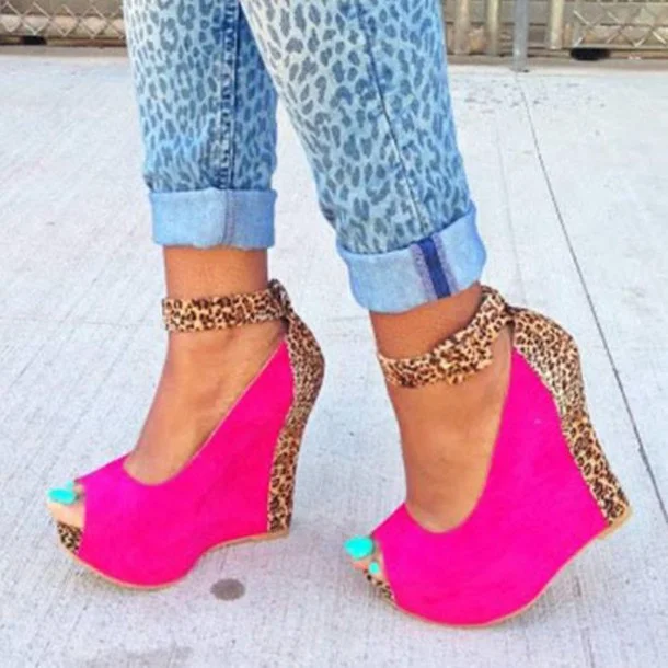 Magenta Leopard Print Suede Wedge Heels with Ankle Strap Vdcoo