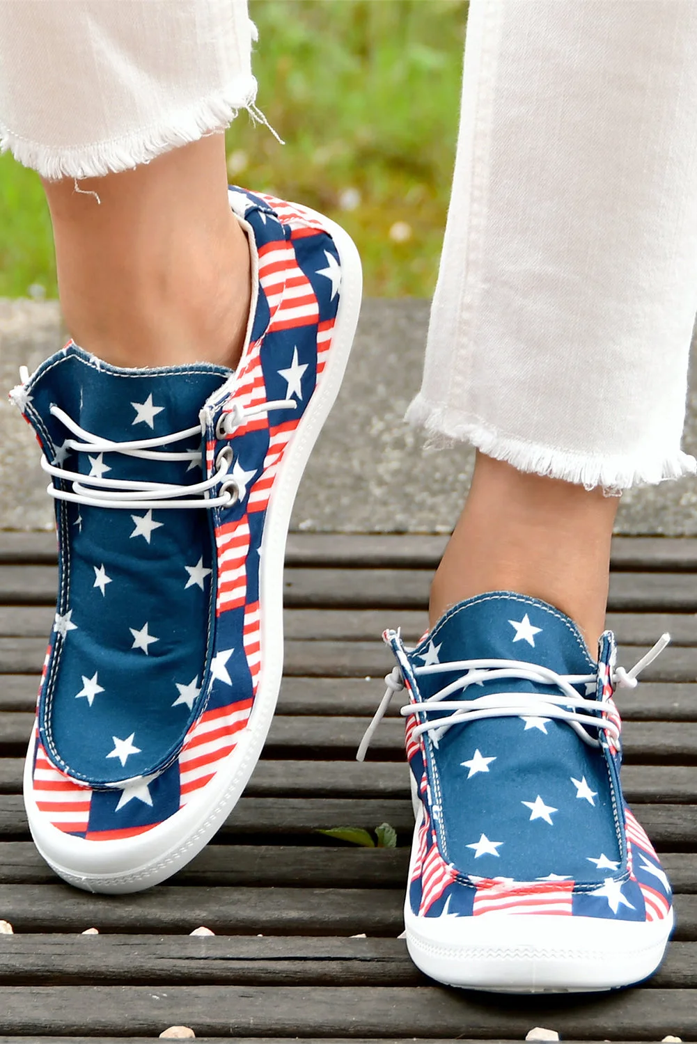 Patriotic Flag Pattern Lace-Up Detail Slip On Flat Sneakers