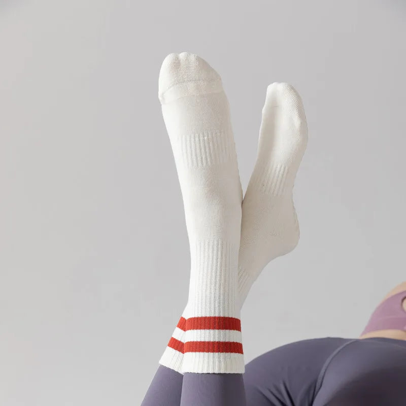 Autumn And Winter New Yoga Socks Solid Color Ladies Sports Socks Silicone Non-slip Terry Bottom Cotton Tube Socks Women