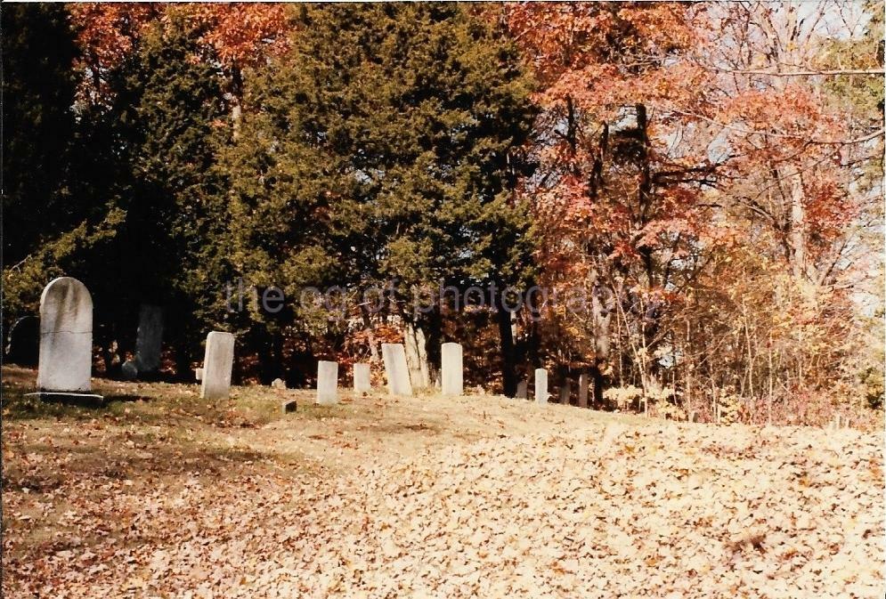 FOUND Photo Poster paintingGRAPH Color OLD CEMENTERY Westport Connecticut VINTAGE JD 010 3 T