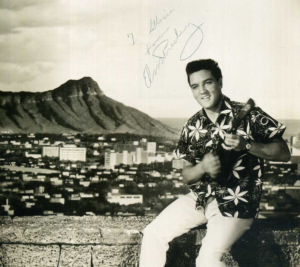 ELVIS PRESLEY Signed 'Blue Hawaii' Photo Poster paintinggraph - Rock & Roll Singer - preprint