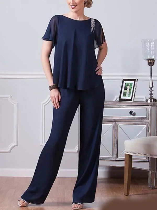 Round neck solid color top and trouser suit