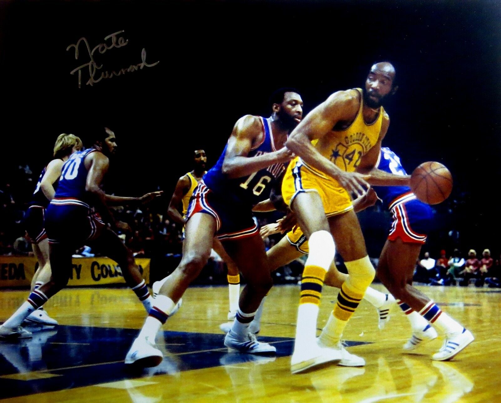 Nate Thurmond Autographed 16X20 Photo Poster painting Golden State Warriors vs. Pistons COA