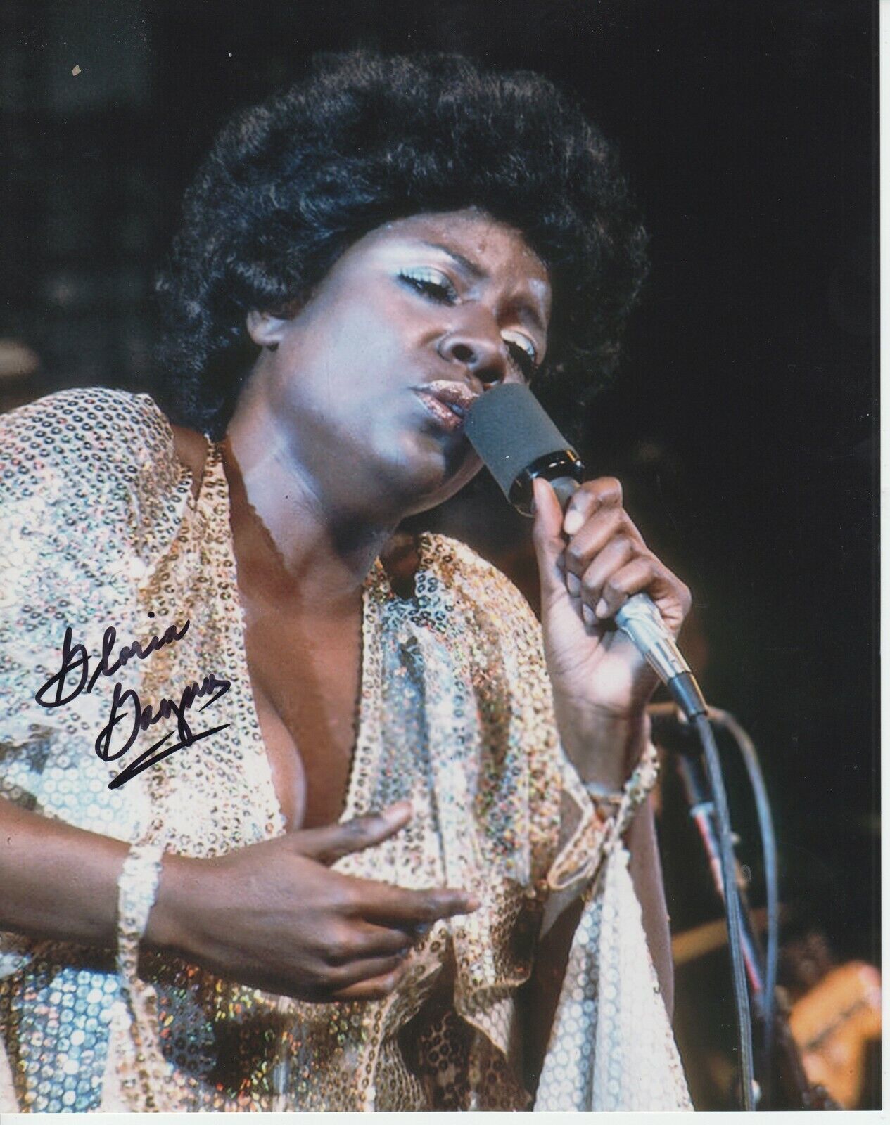 Gloria Gaynor #0 8x10 Signed Photo Poster painting w/ COA -