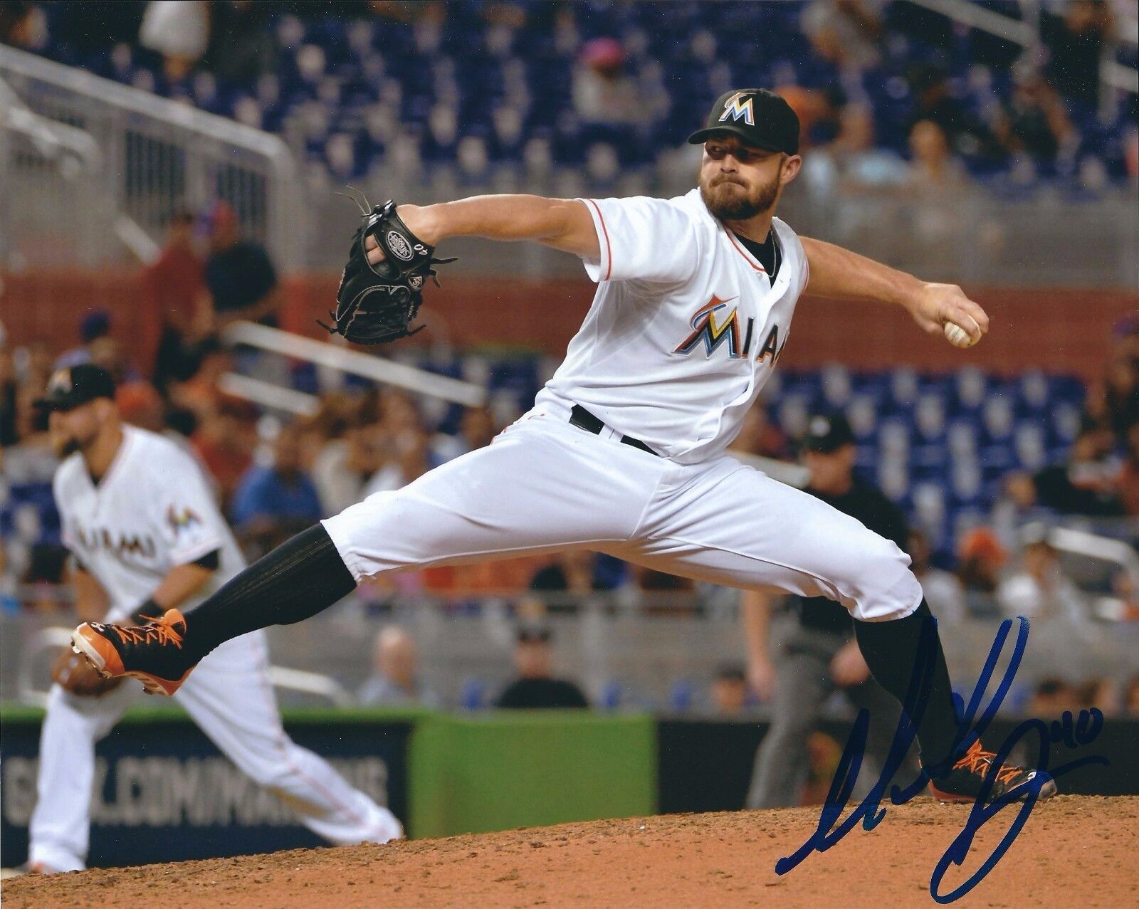 AUTOGRAPHED MIKE DUNN Miami Marlins 8X10 Photo Poster painting - COA