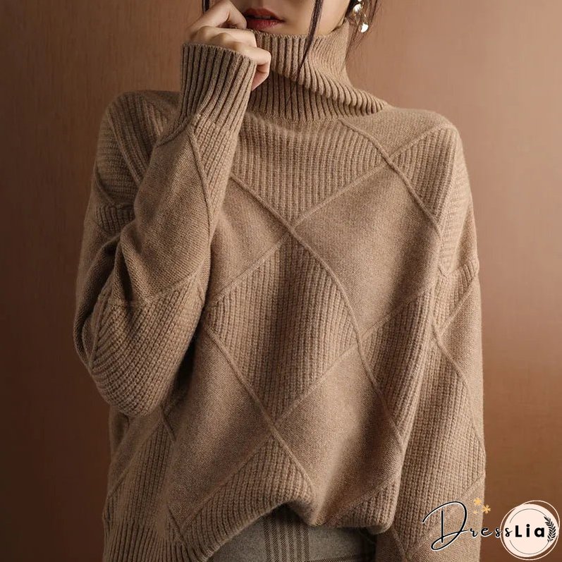 Fashionable and Minimalist winter Pullover