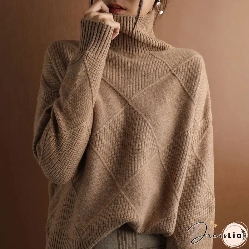 Fashionable and Minimalist winter Pullover
