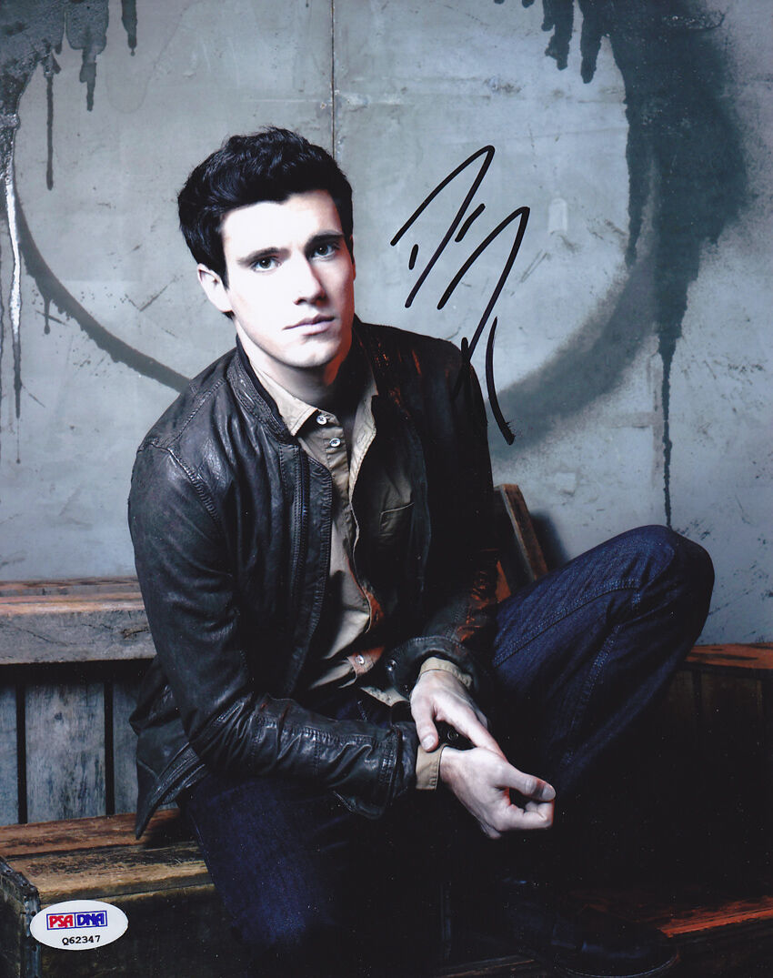 Drew Roy SIGNED 8x10 Photo Poster painting TNT Hal Mason Falling Skies PSA/DNA AUTOGRAPHED