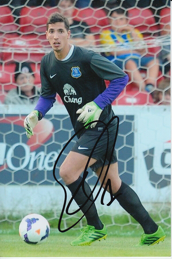 EVERTON HAND SIGNED JOEL ROBLES 6X4 Photo Poster painting.